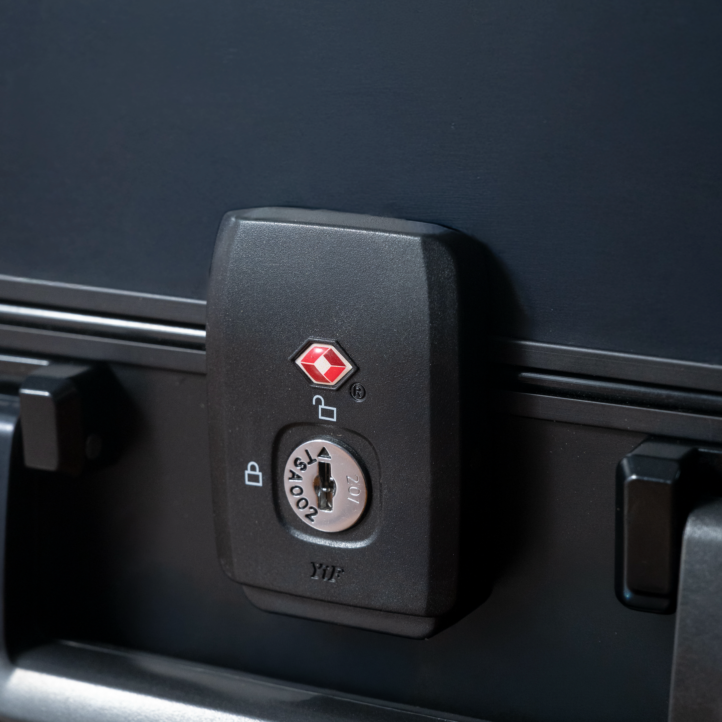 Anode 2 - IQ Card Case