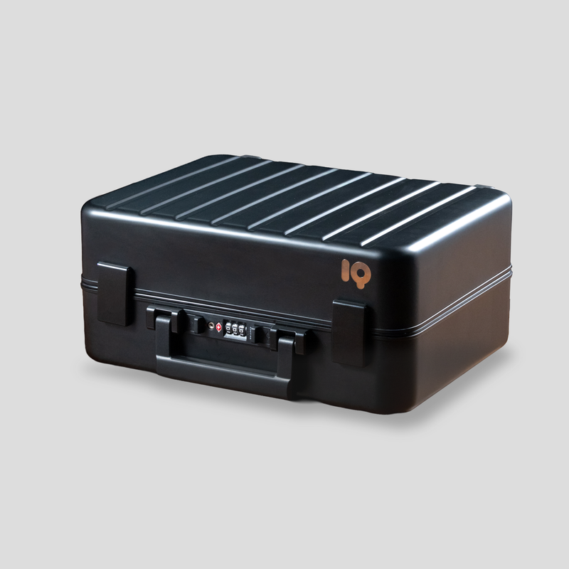 Anode 3 - IQ Card Case